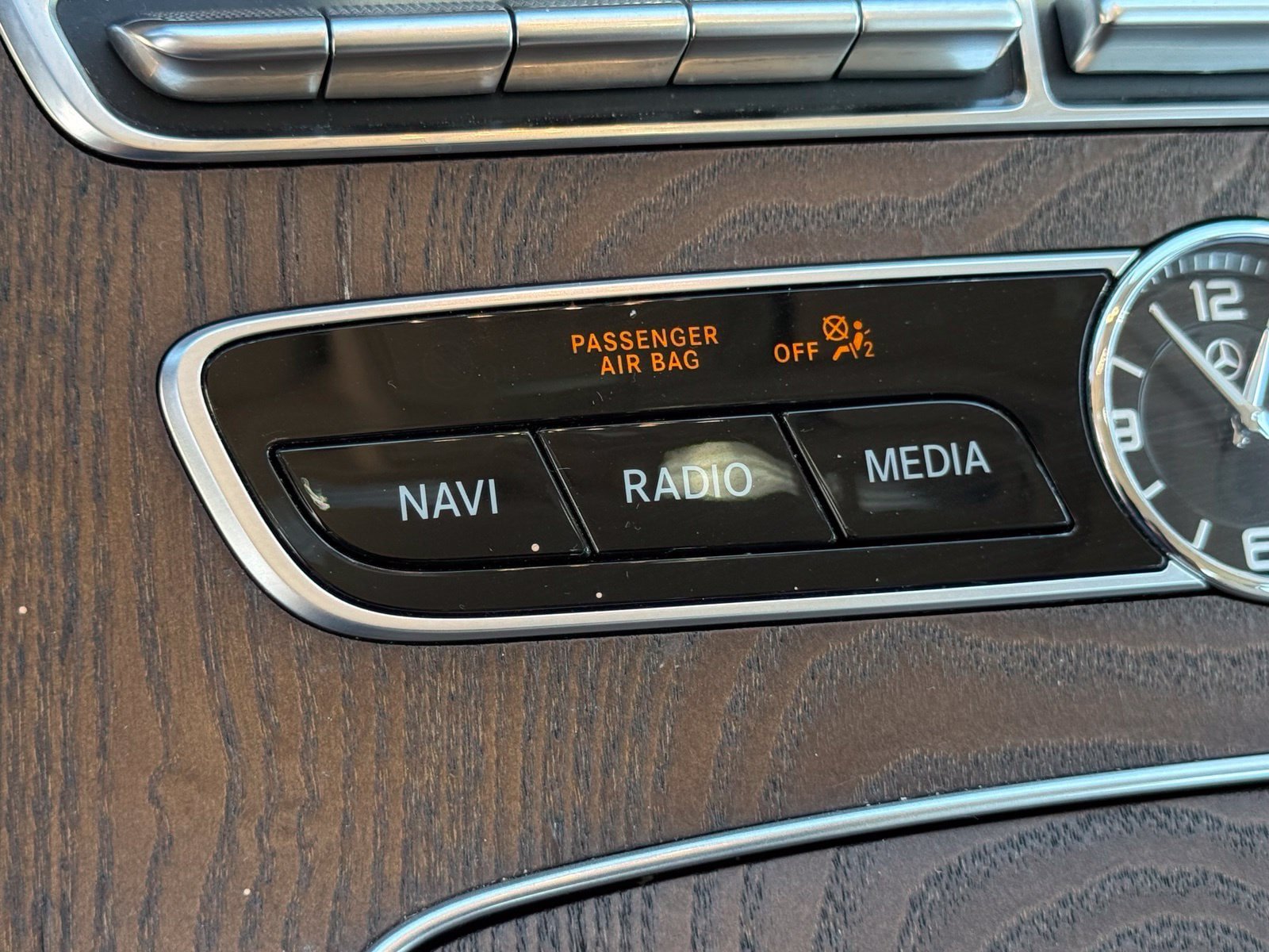 Used 2020 Mercedes-Benz E 350 Sedan image 40