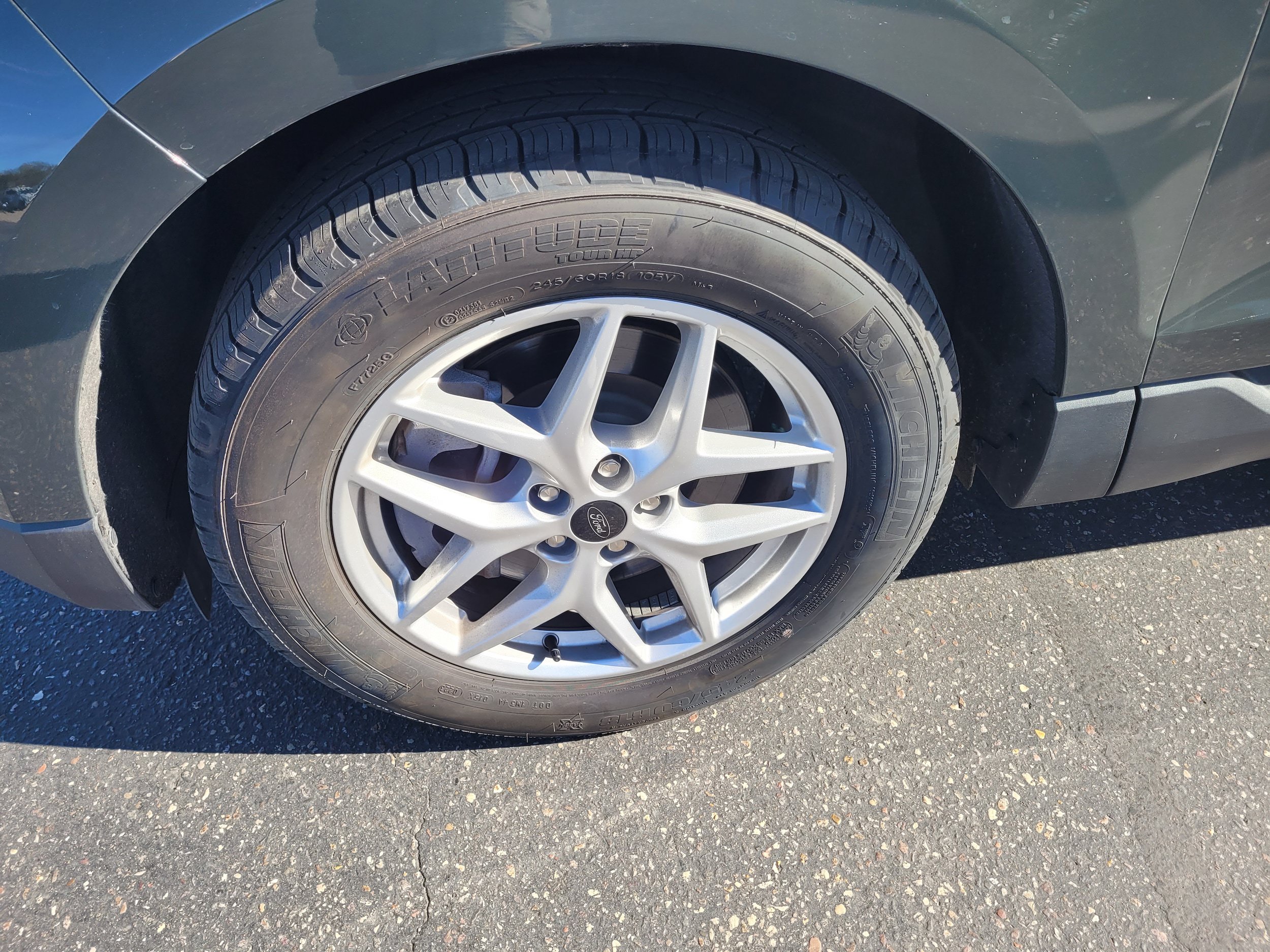 Certified 2023 Ford Edge SEL w/ Convenience Package AWD/4WD image 2