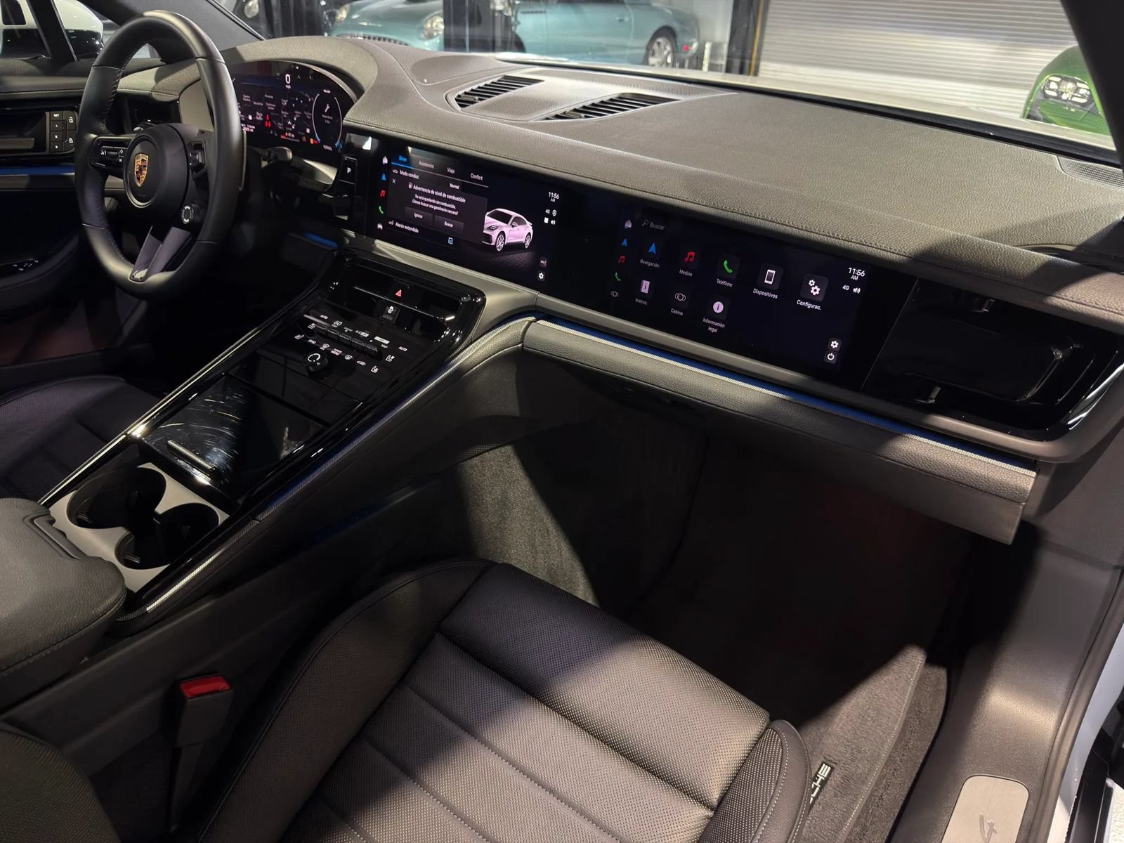 Used 2024 Porsche Panamera image 75
