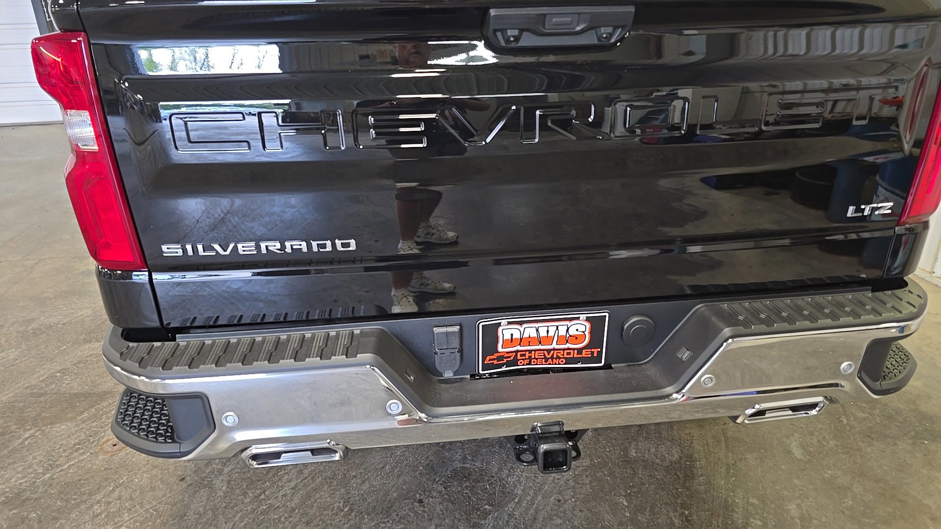 New 2026 Chevrolet Silverado 1500 LTZ w/ LTZ Premium Package image 9