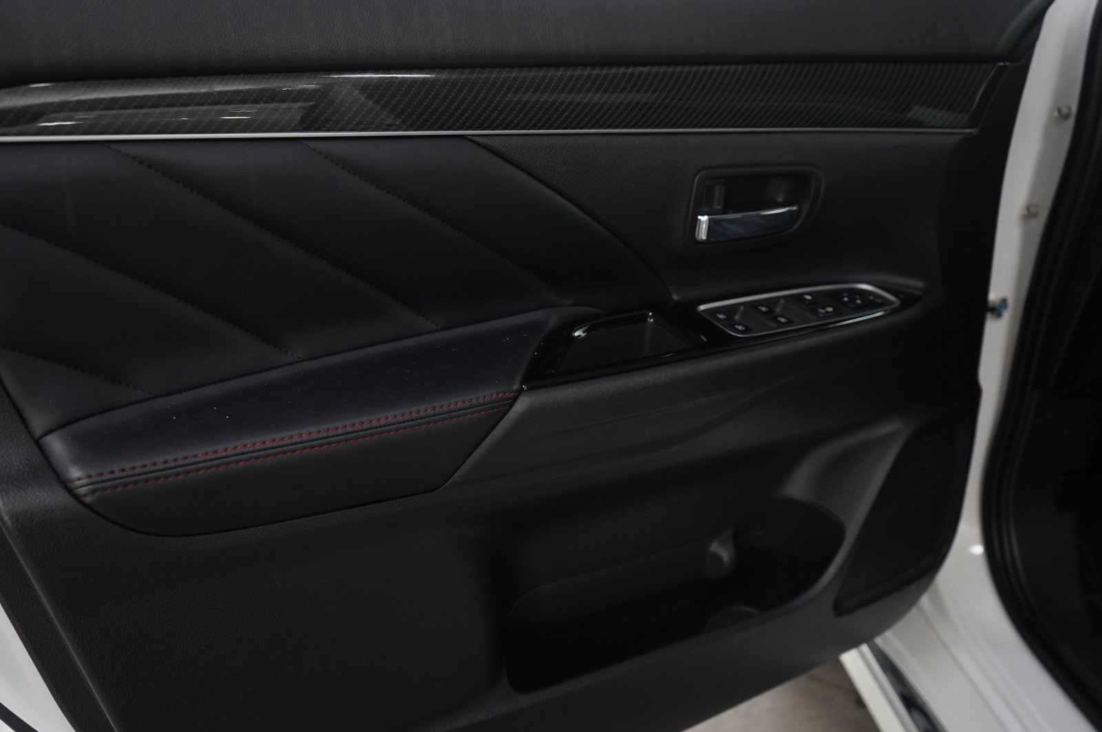 Used 2022 Mitsubishi Outlander LE image 21