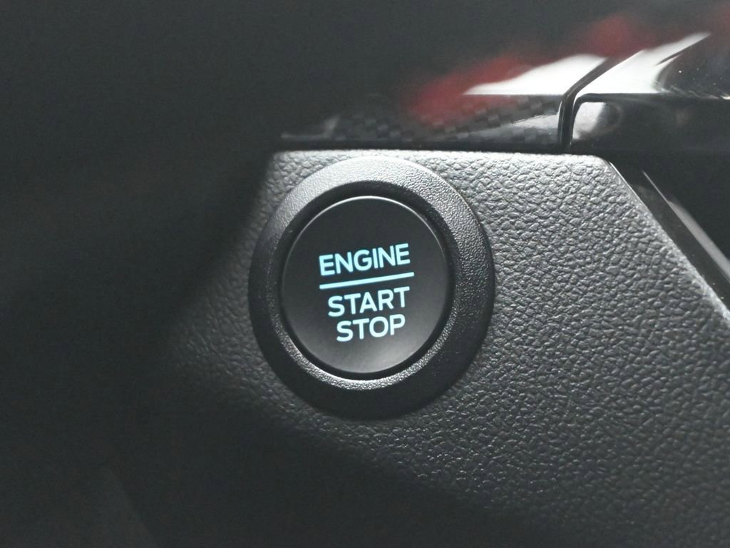 Used 2025 Ford Escape ST-Line AWD/4WD image 14