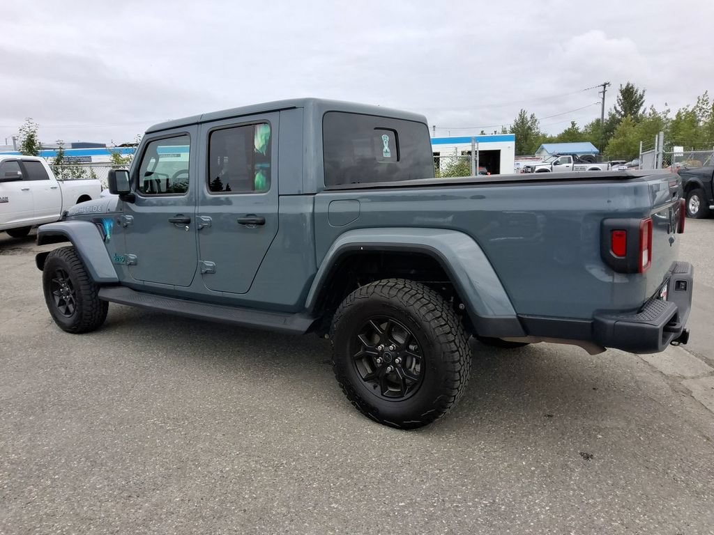 Certified 2025 Jeep Gladiator Sport AWD/4WD image 6