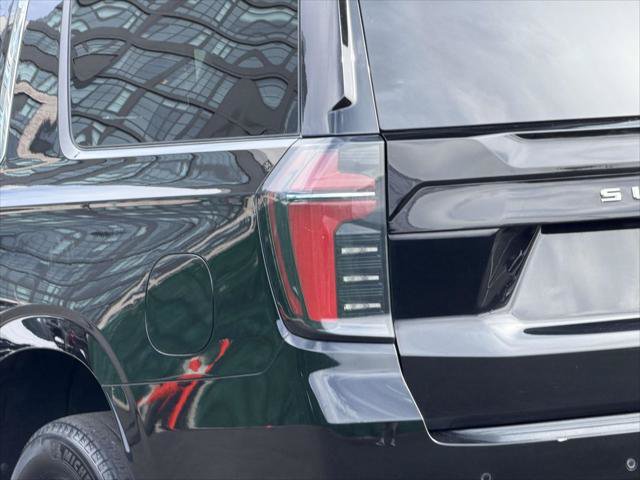 Used 2025 Chevrolet Suburban LT AWD/4WD image 13