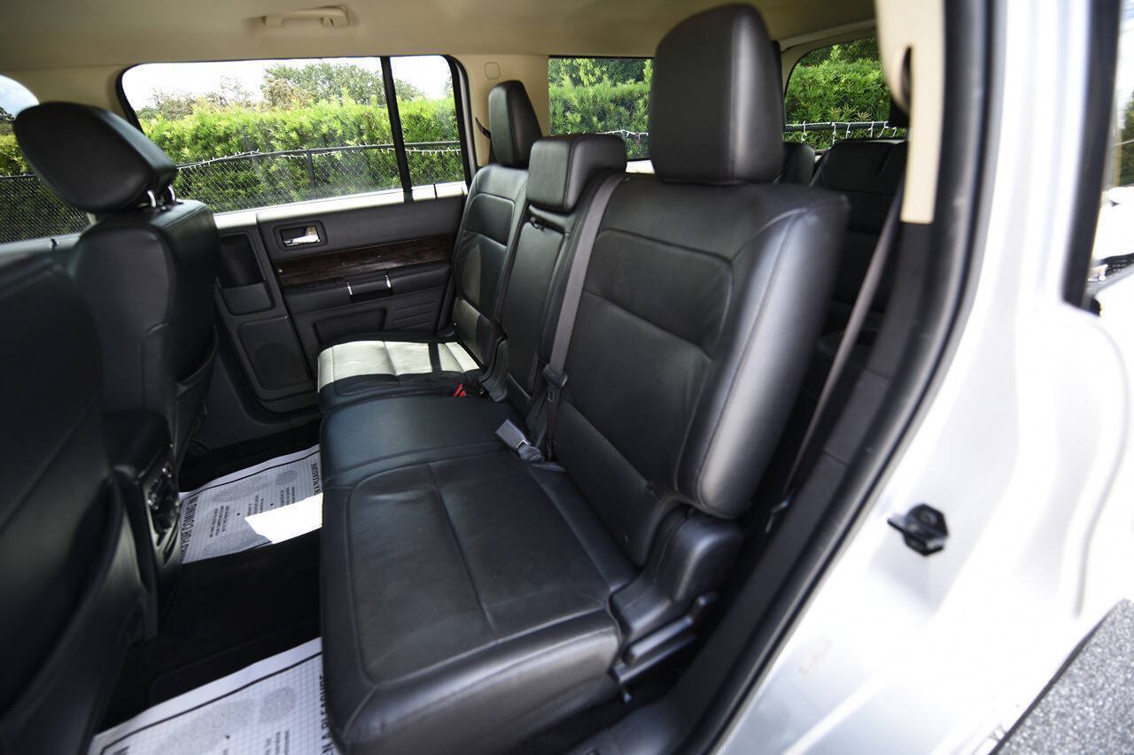 Used 2018 Ford Flex Limited FWD image 10