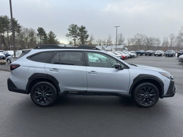 Used 2023 Subaru Outback Onyx Edition image 3