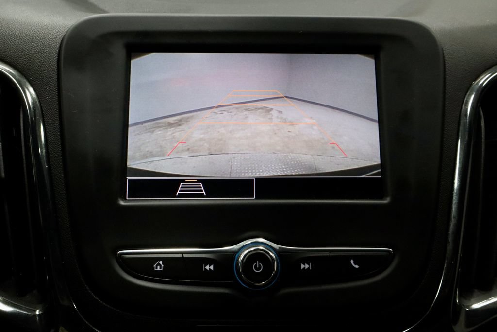 Used 2024 Chevrolet Equinox RS FWD image 2