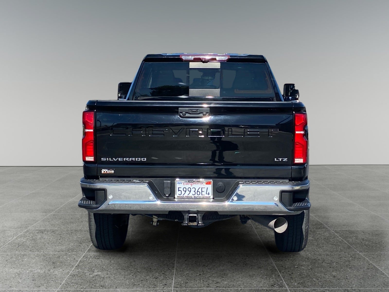 Used 2024 Chevrolet Silverado 2500 LTZ w/ LTZ Premium Package AWD/4WD image 4