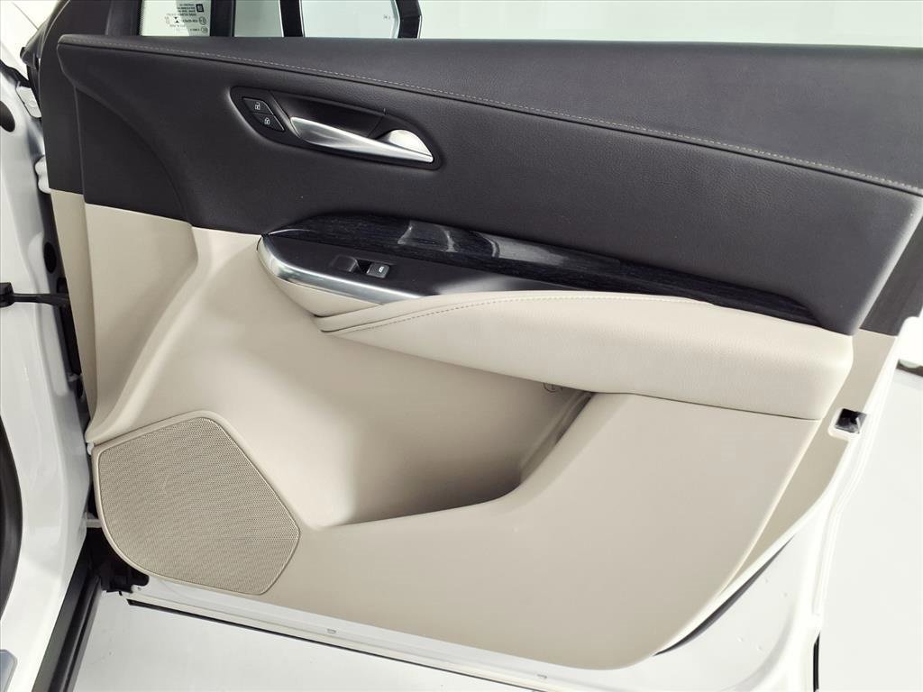 Certified 2023 Cadillac XT4 Premium Luxury w/ Enhanced Visibility Package image 21