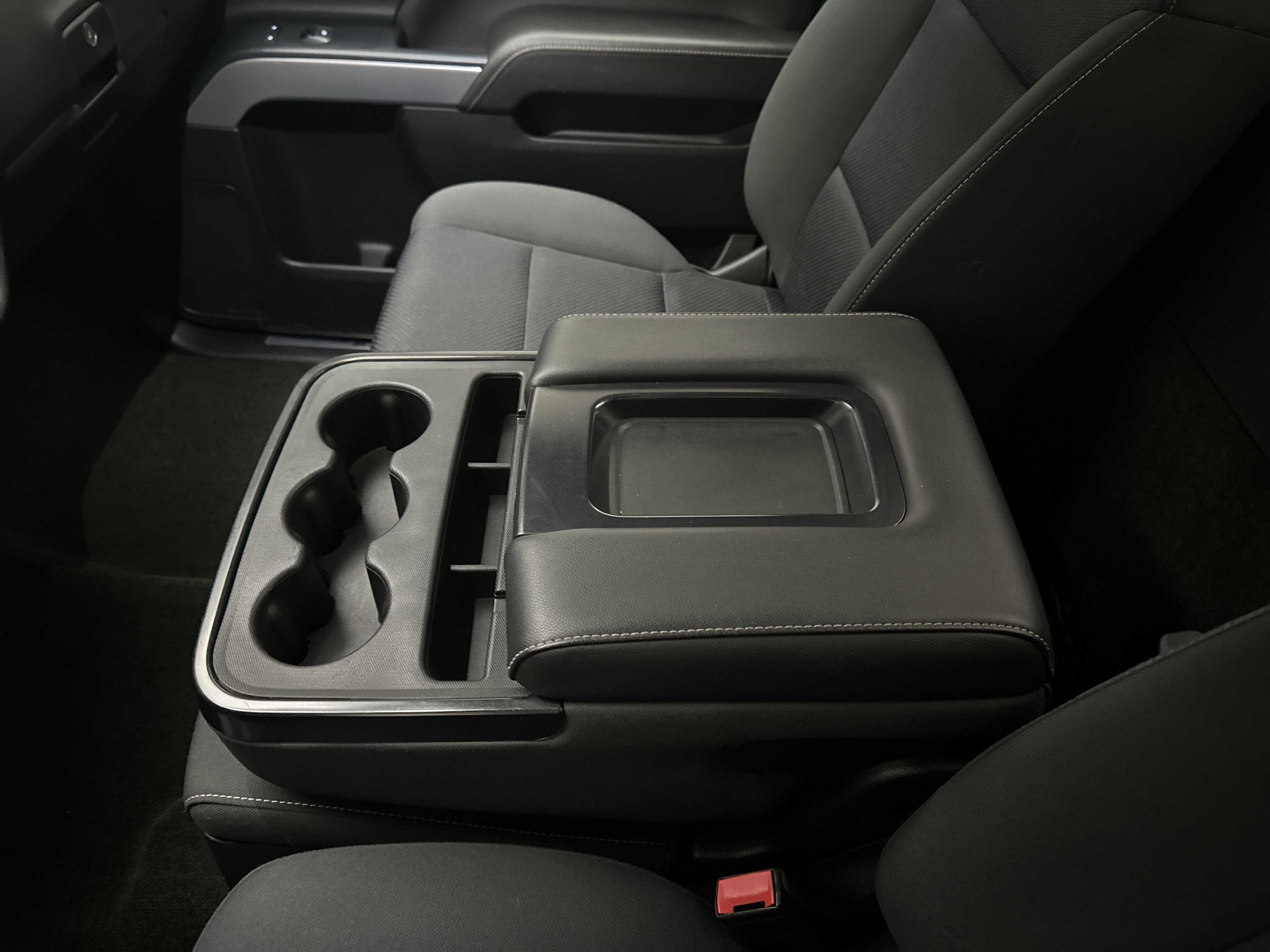 Used 2018 Chevrolet Silverado 1500 LT image 36