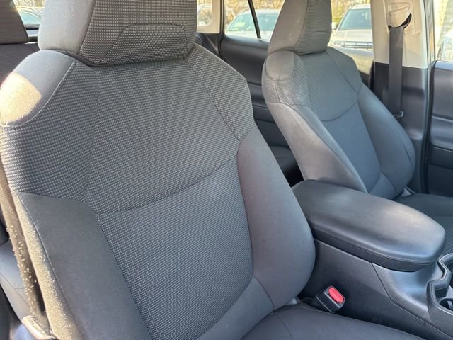 Used 2020 Toyota RAV4 LE w/ All Weather Liner Package image 24