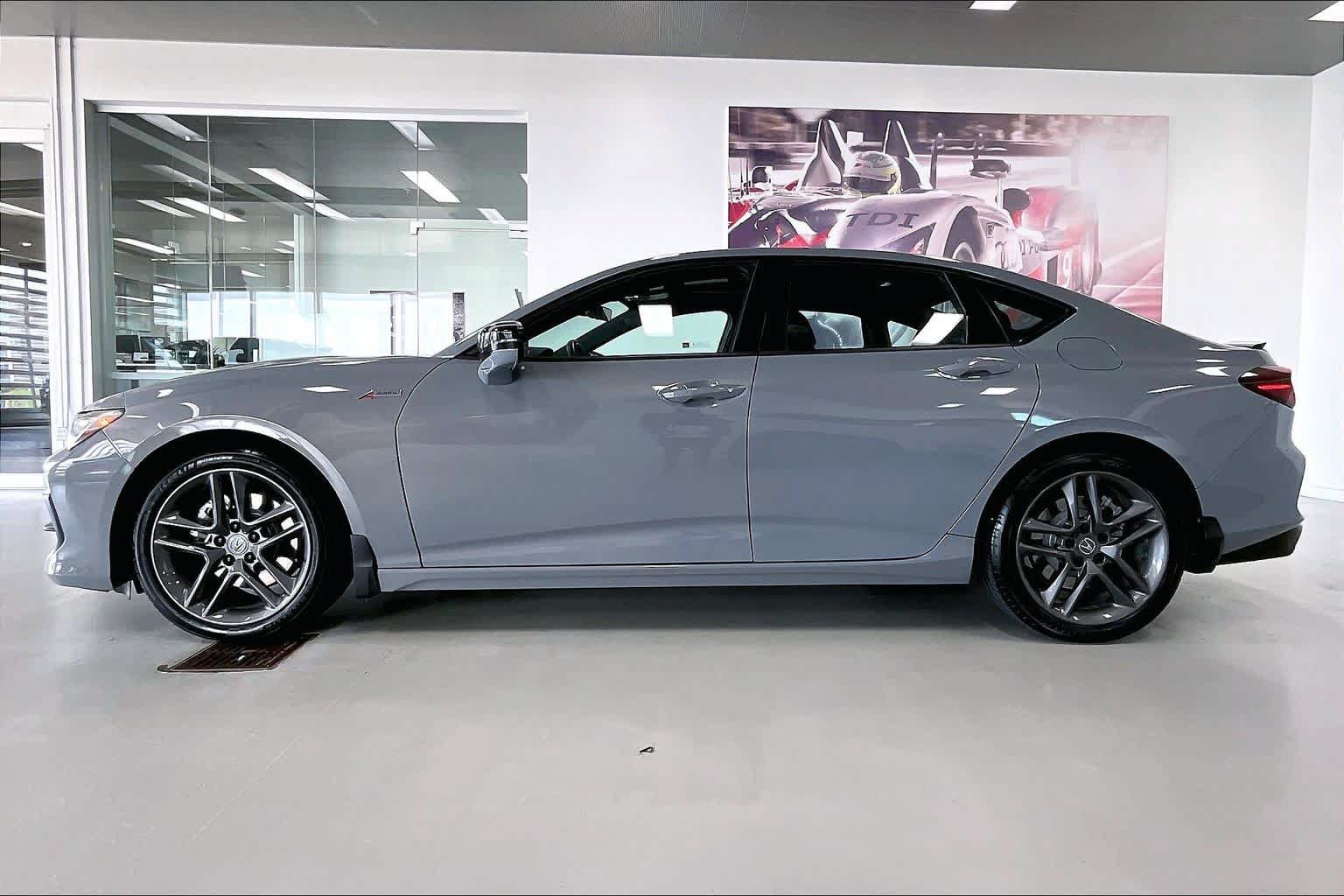 Used 2025 Acura TLX SH-AWD w/ A-SPEC Pkg image 3