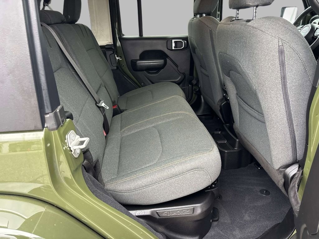 Used 2024 Jeep Wrangler Unlimited w/ Convenience Group AWD/4WD image 12