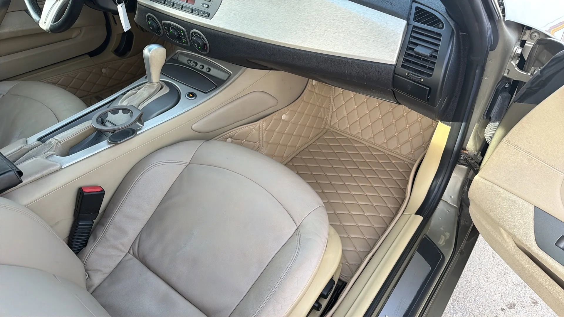 Used 2004 BMW Z4 3.0i image 33