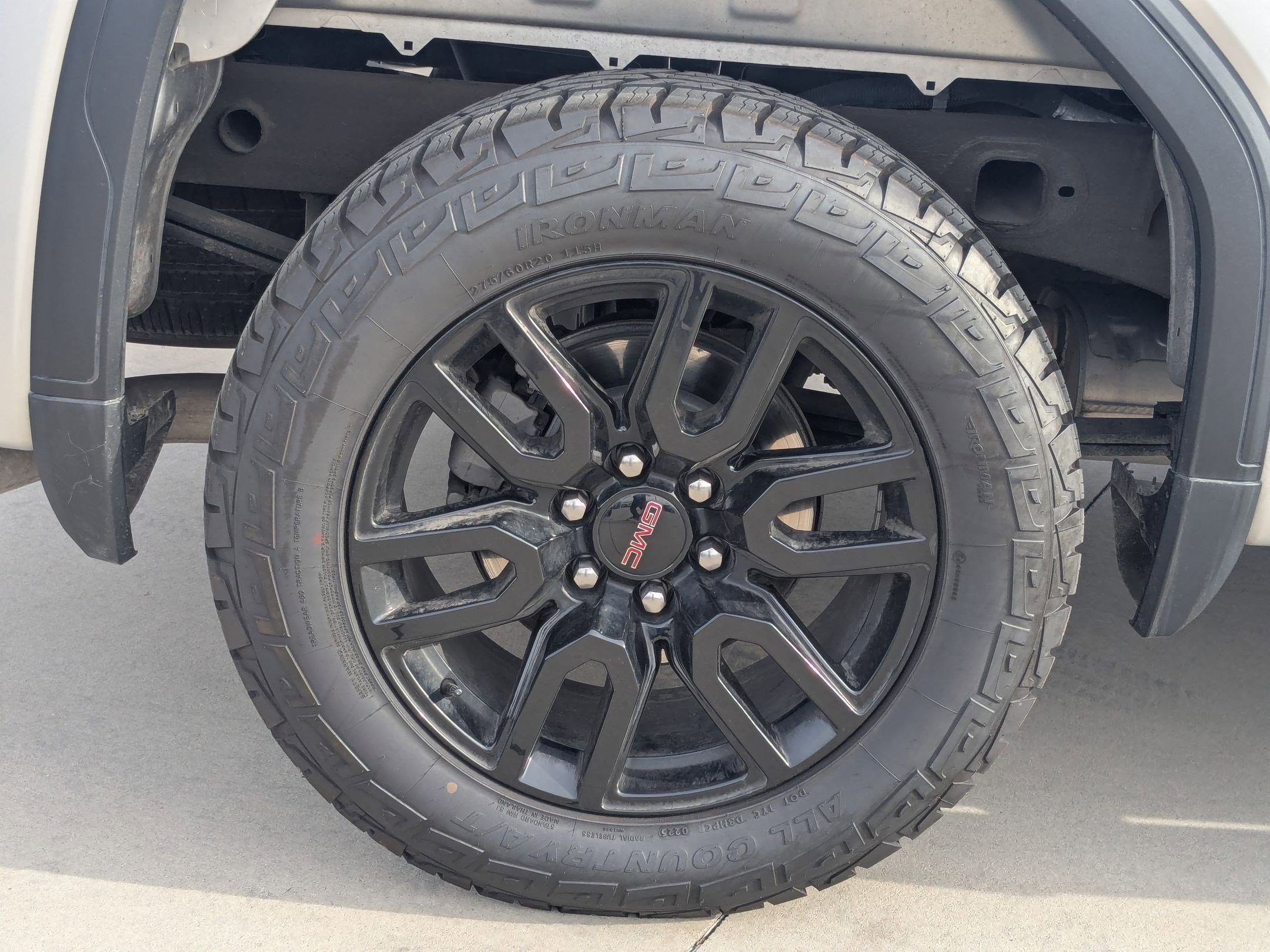 Used 2022 GMC Sierra 1500 Elevation w/ LPO, Elevation Black Package image 12