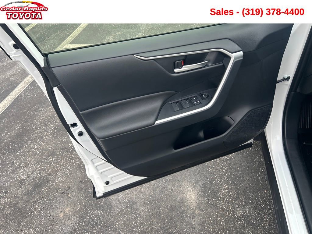 Certified 2025 Toyota RAV4 XLE w/ Convenience Package image 12