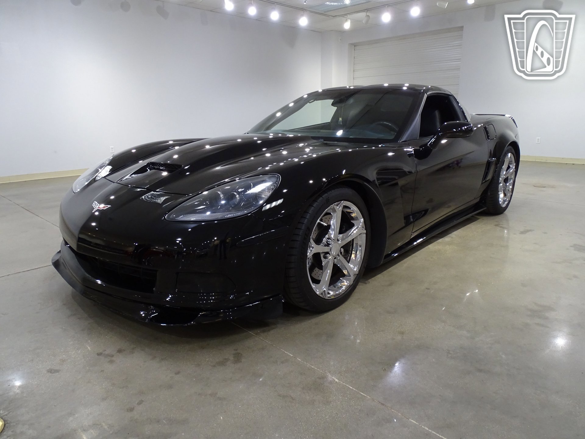 Used 2006 Chevrolet Corvette Coupe w/ Performance Package image 3