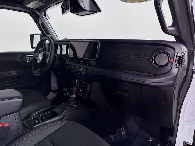Used 2026 Jeep Wrangler Unlimited Rubicon AWD/4WD image 29