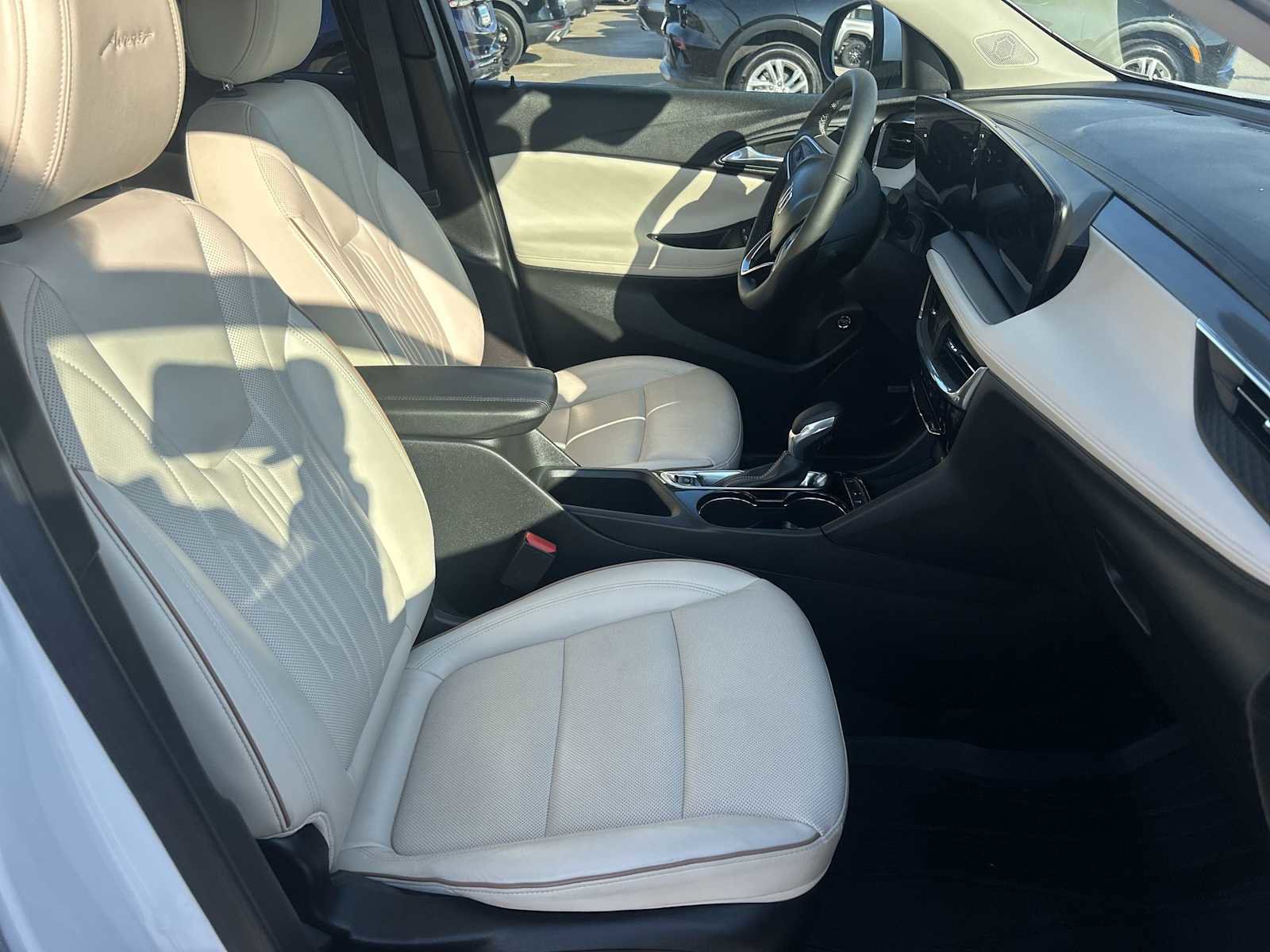 Used 2025 Buick Encore GX Avenir w/ Avenir Convenience Package image 26