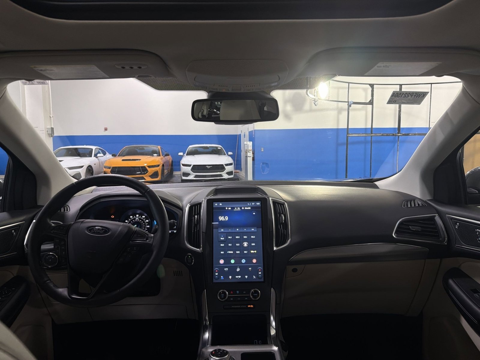 Used 2022 Ford Edge Titanium w/ Equipment Group 301A AWD/4WD image 21