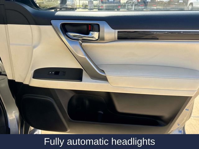 Used 2023 Lexus GX 460 Luxury w/ Accessory Package image 20