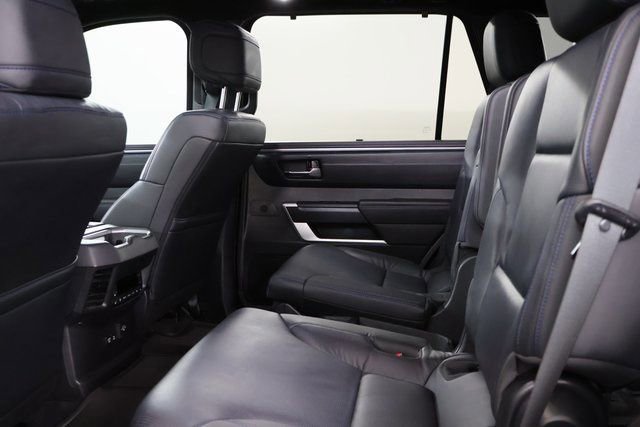Used 2025 Toyota Sequoia Platinum AWD/4WD image 29