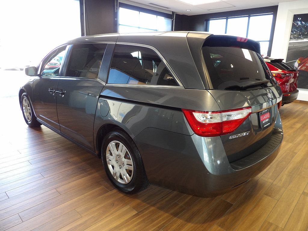 Used 2013 Honda Odyssey LX image 8