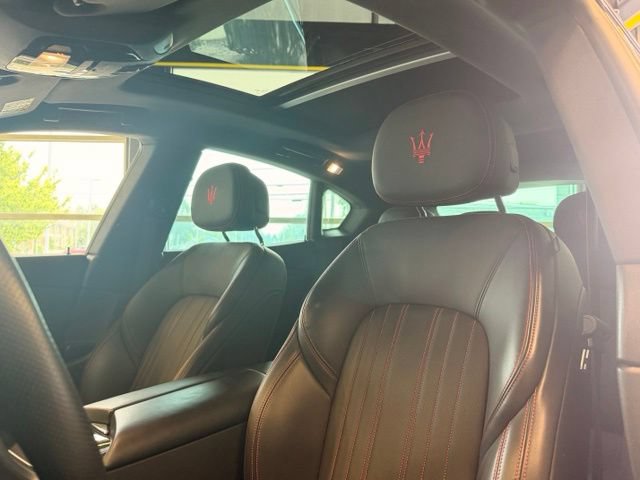 Used 2023 Maserati Levante Modena AWD/4WD image 18
