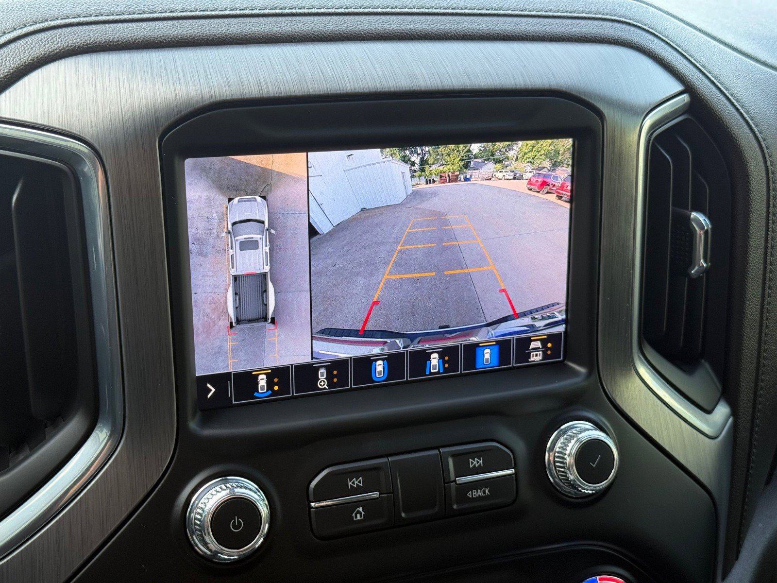 Certified 2022 GMC Sierra 3500 Denali w/ Denali Ultimate Package image 34