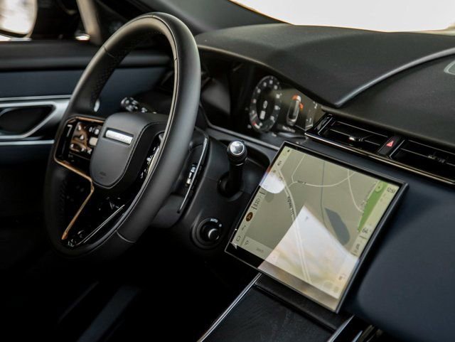 Used 2025 Land Rover Range Rover Velar Dynamic SE AWD/4WD image 30
