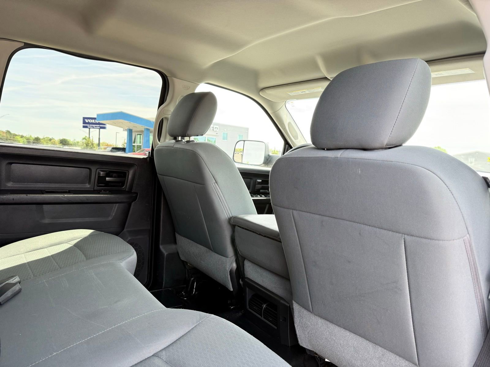 Used 2016 RAM 3500 Tradesman w/ Popular Equipment Group image 29