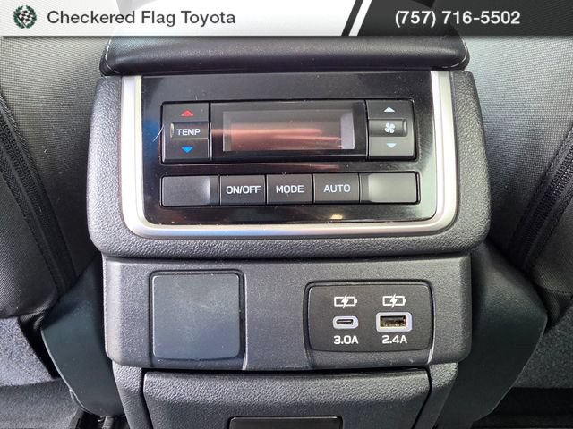 Used 2025 Subaru Ascent Premium AWD/4WD image 39