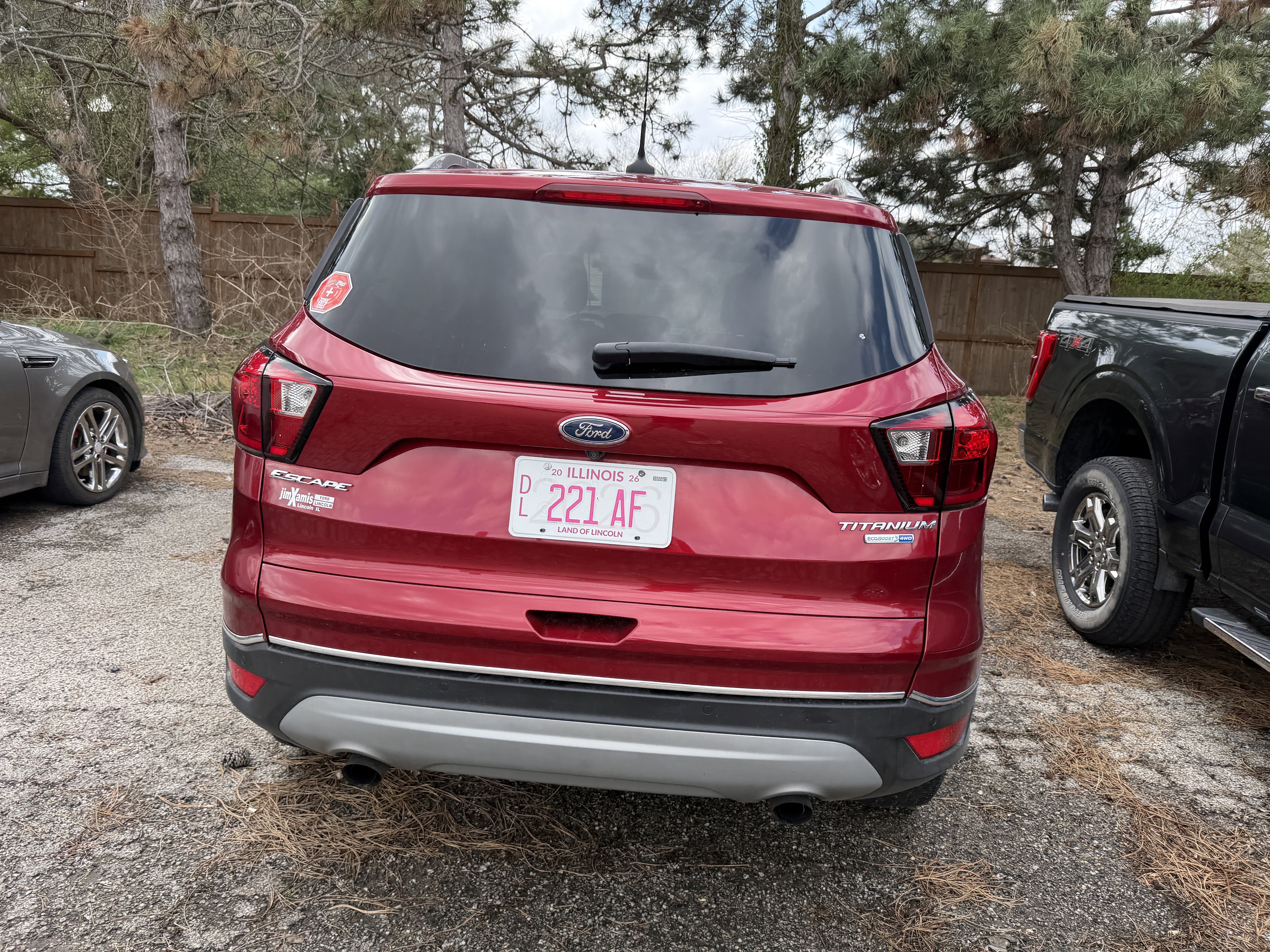 Used 2019 Ford Escape Titanium image 9