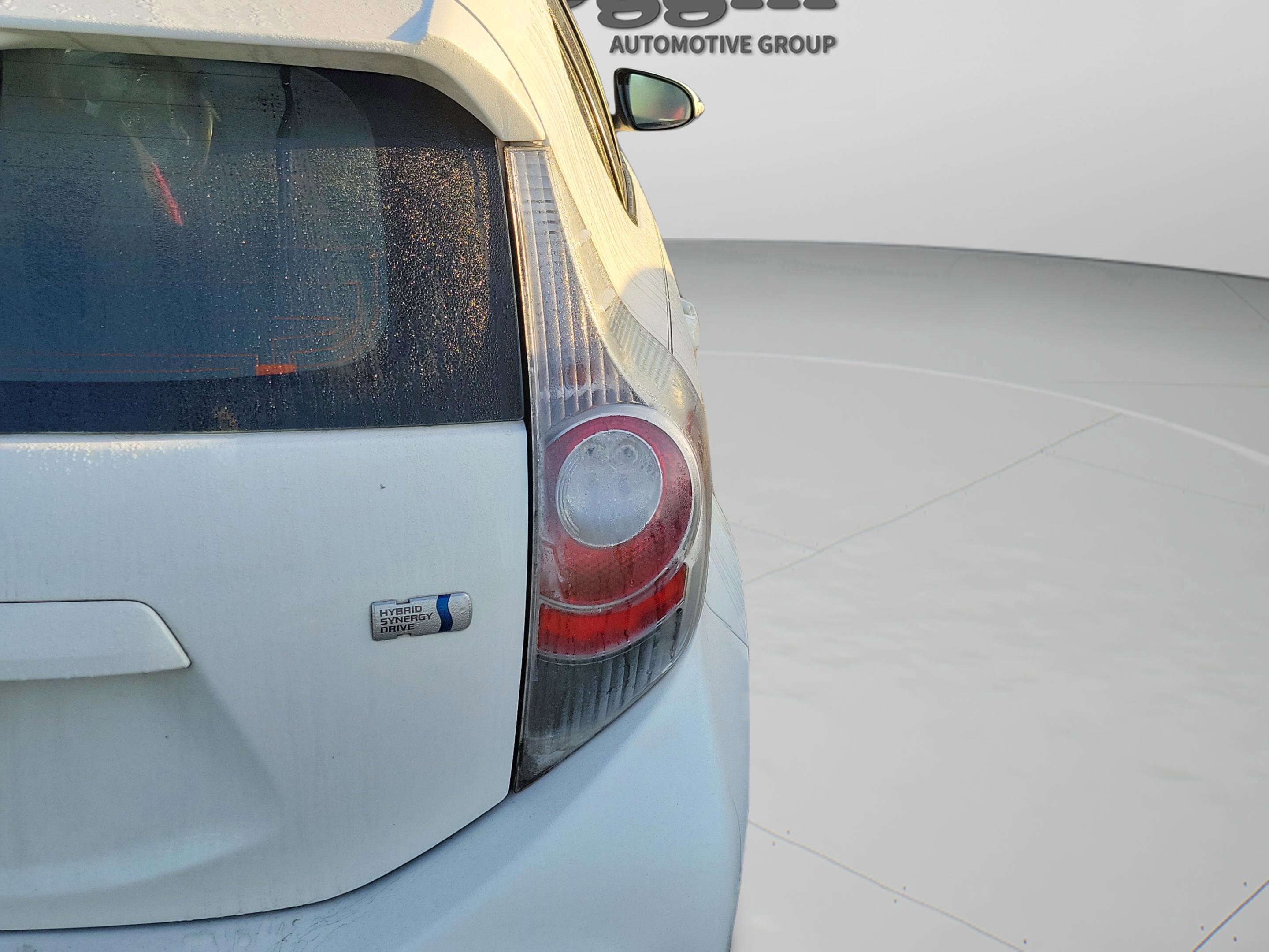 Used 2012 Toyota Prius C One image 19