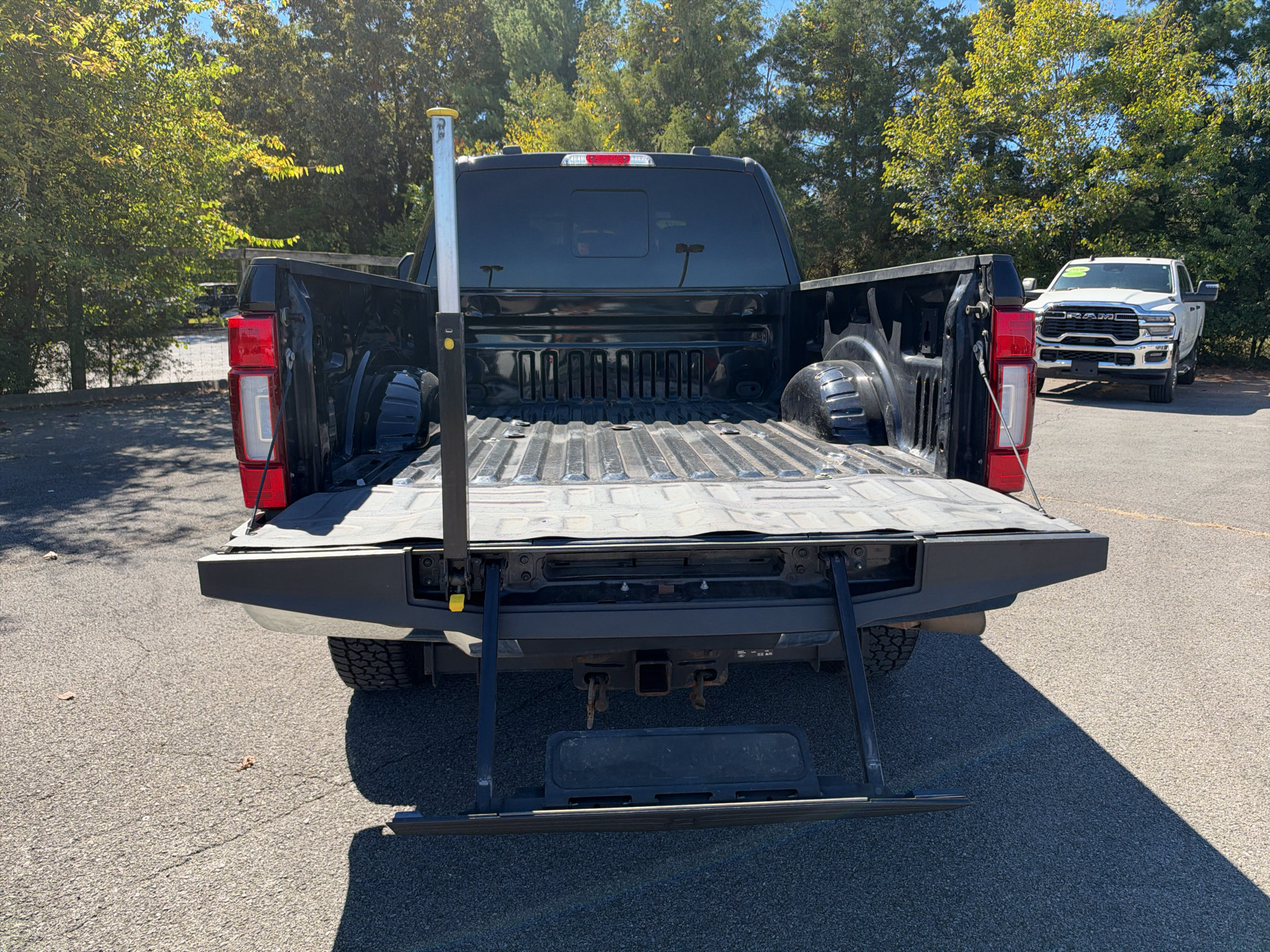 Used 2022 Ford F250 Lariat w/ Lariat Ultimate Package AWD/4WD image 29