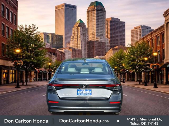 Certified 2025 Honda Accord SE image 5