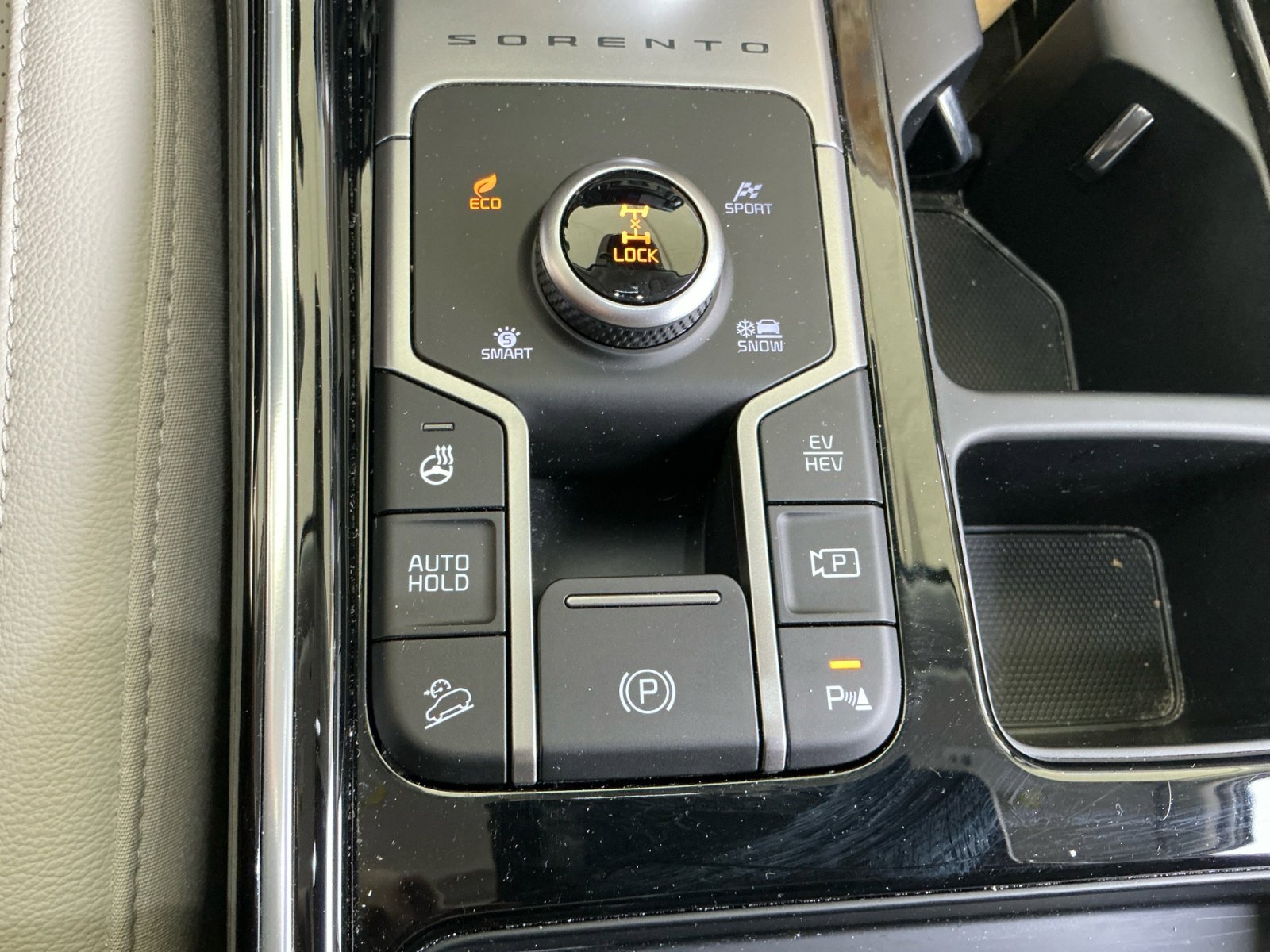 Used 2024 Kia Sorento SX Prestige image 31