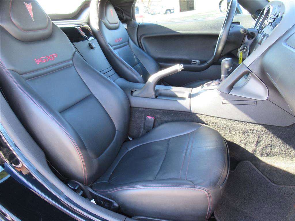 Used 2007 Pontiac Solstice GXP w/ Premium Package image 10