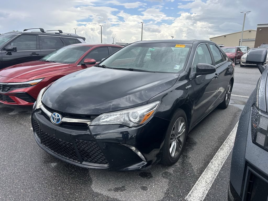 Used 2015 Toyota Camry SE w/ Moonroof Package FWD image 8