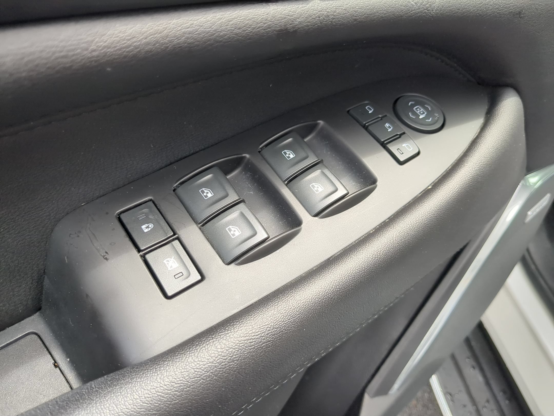 Certified 2020 Cadillac Escalade Luxury AWD/4WD image 21