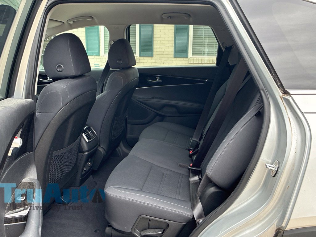 Used 2019 Kia Sorento FWD w/ Option Group 020 image 38