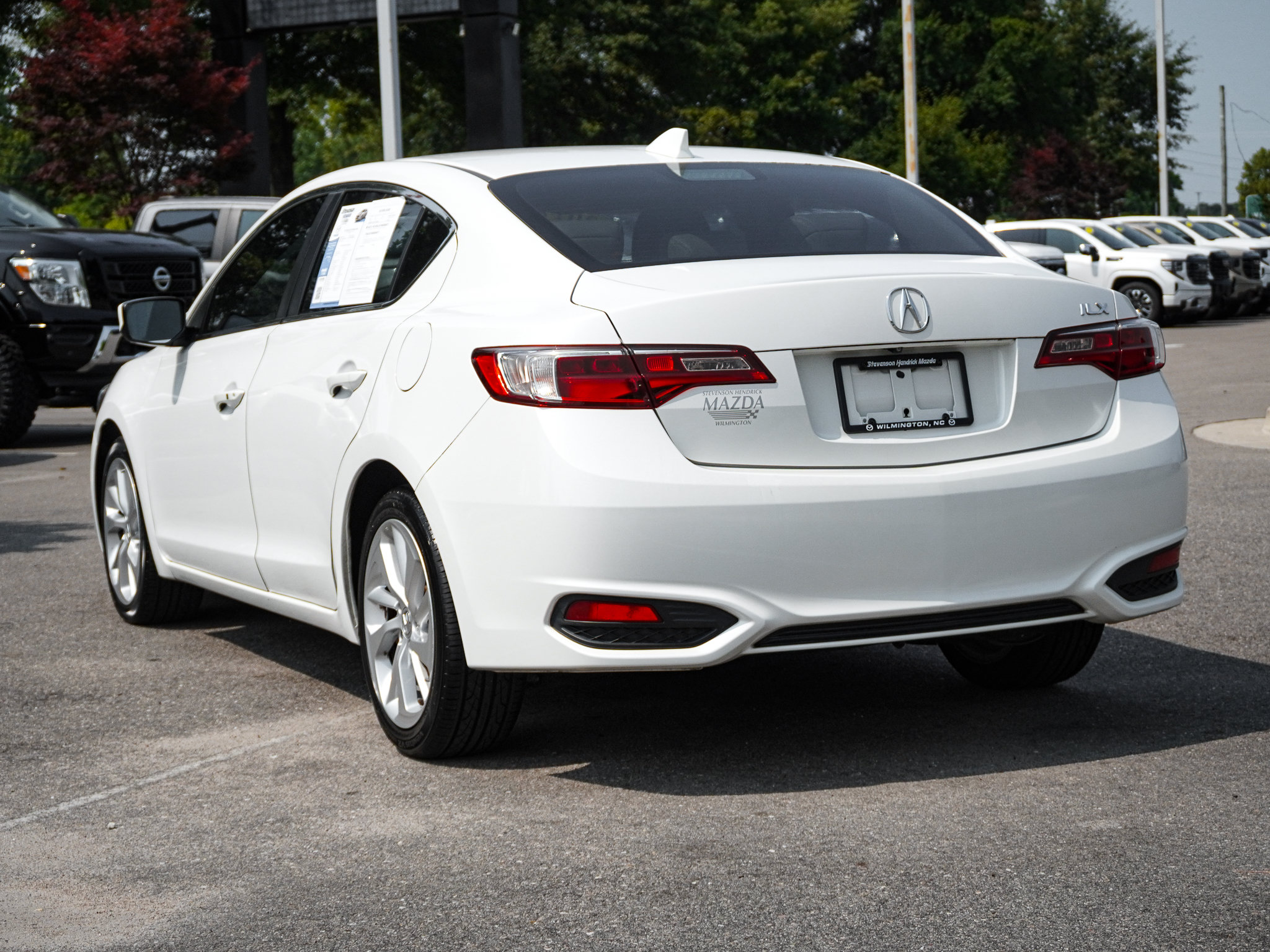 Used 2017 Acura ILX FWD image 8