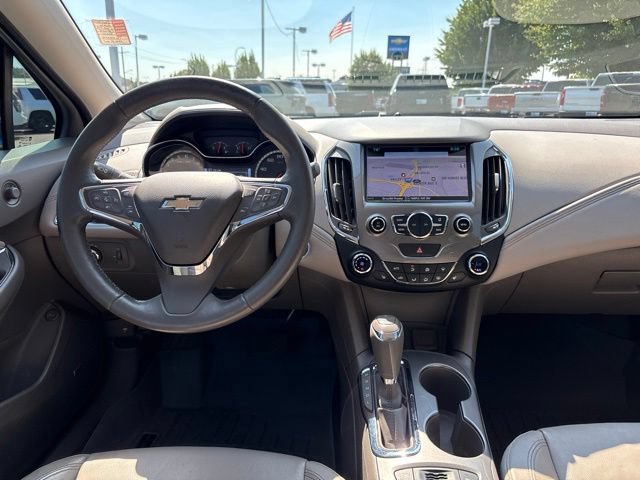 Used 2016 Chevrolet Cruze Premier FWD image 16