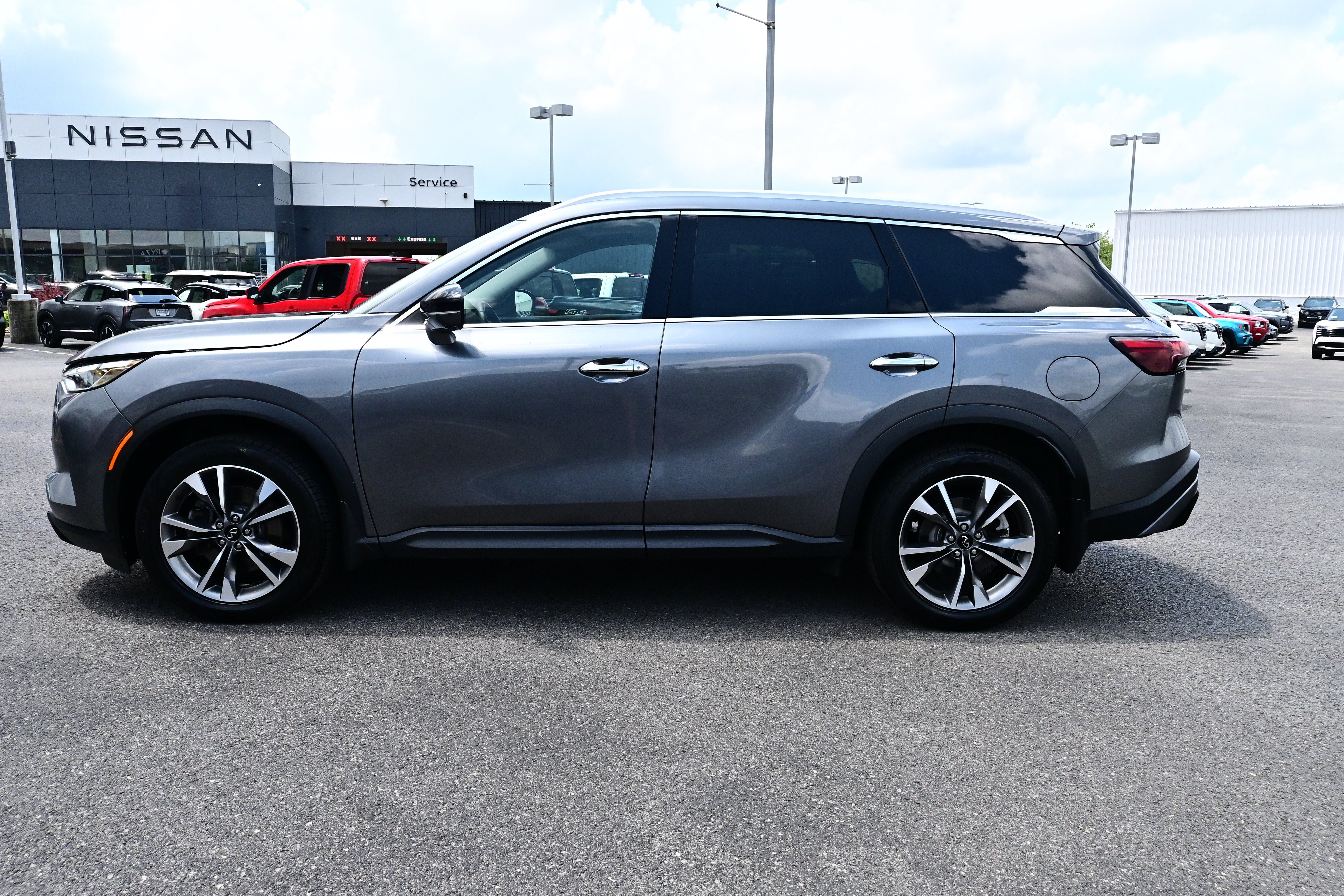 Used 2023 INFINITI QX60 Luxe w/ Cargo Package AWD/4WD image 5