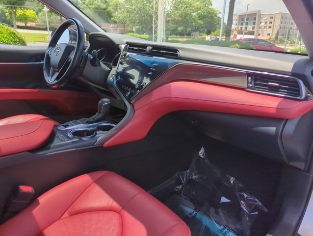 Used 2019 Toyota Camry XSE FWD image 26
