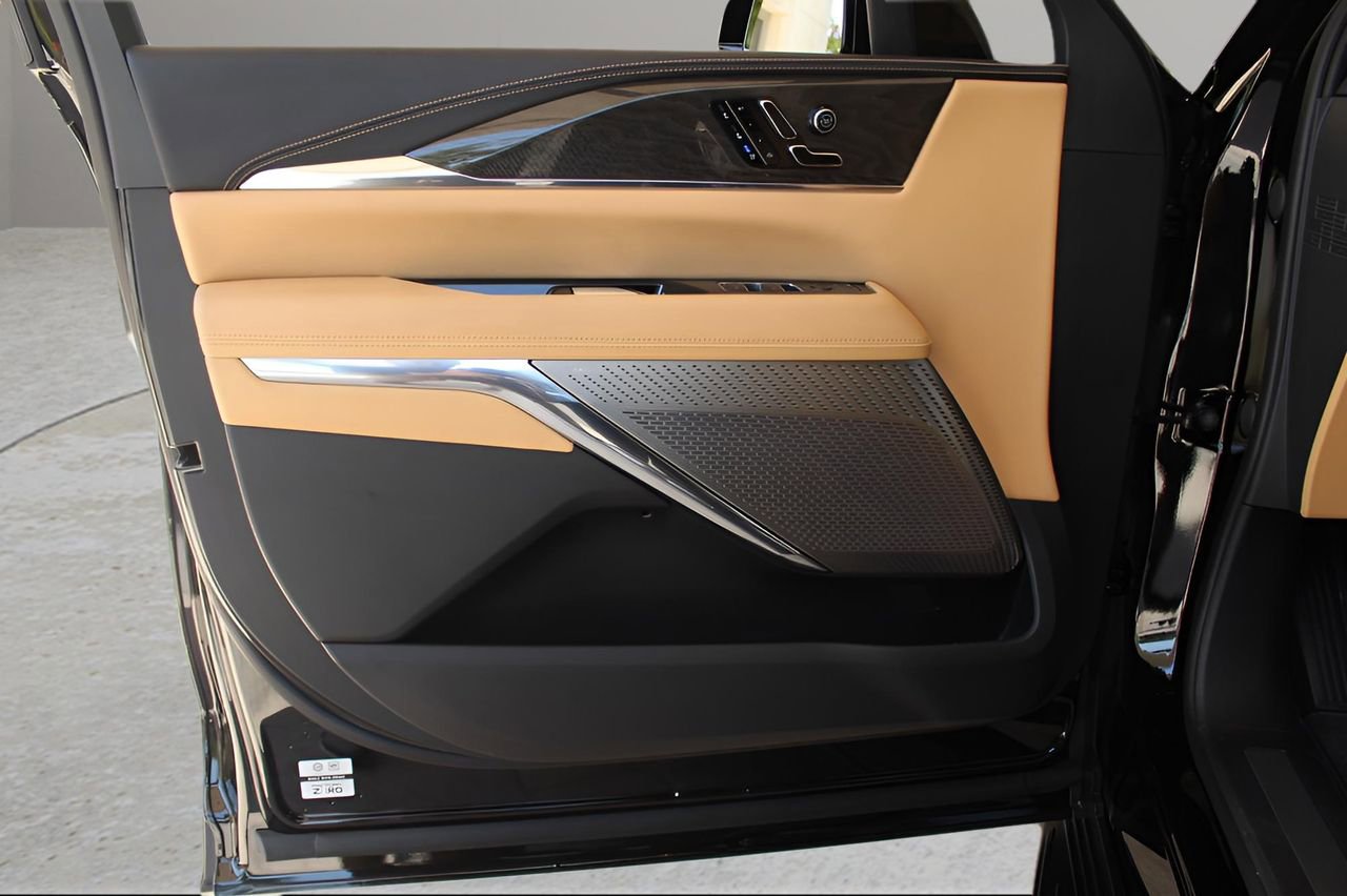 New 2025 Cadillac Escalade IQ Luxury 2 AWD/4WD image 10