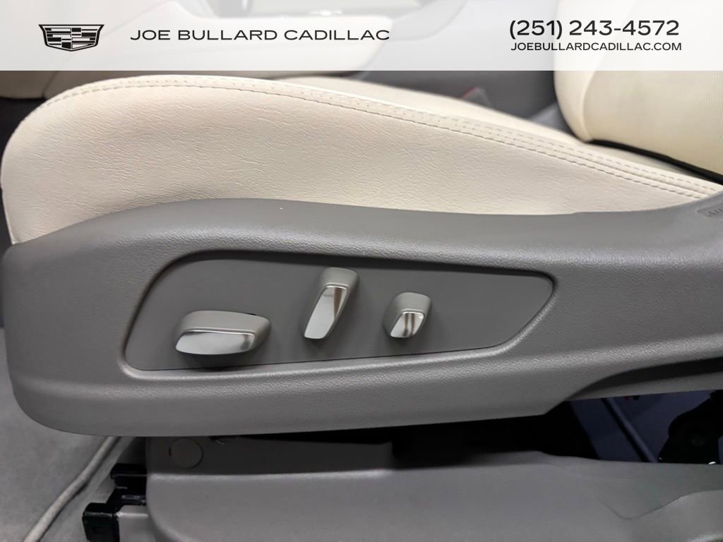 New 2025 Cadillac XT5 Premium Luxury w/ LPO, Floor Liner Package image 6
