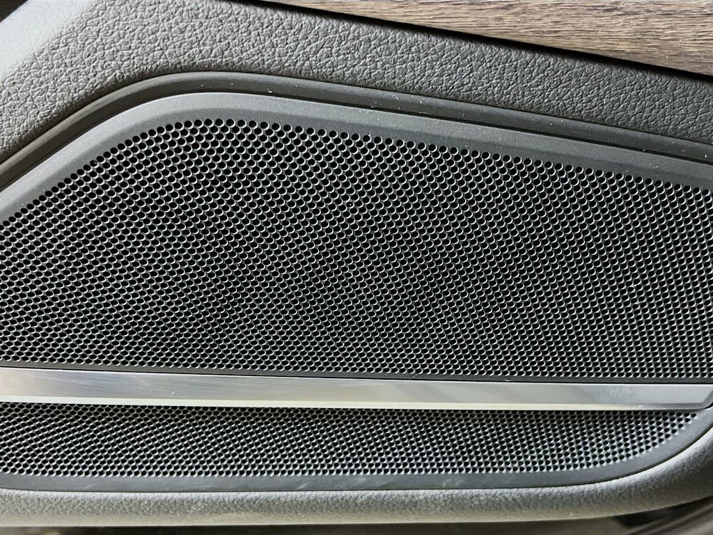 Used 2023 Audi A8 L 3.0T w/ Luxury Package image 26