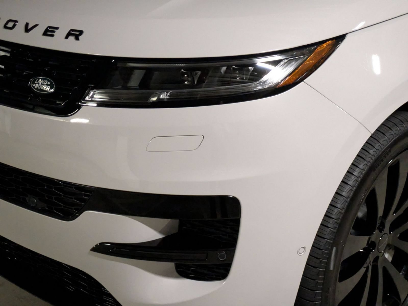 New 2026 Land Rover Range Rover Sport Dynamic SE AWD/4WD image 19
