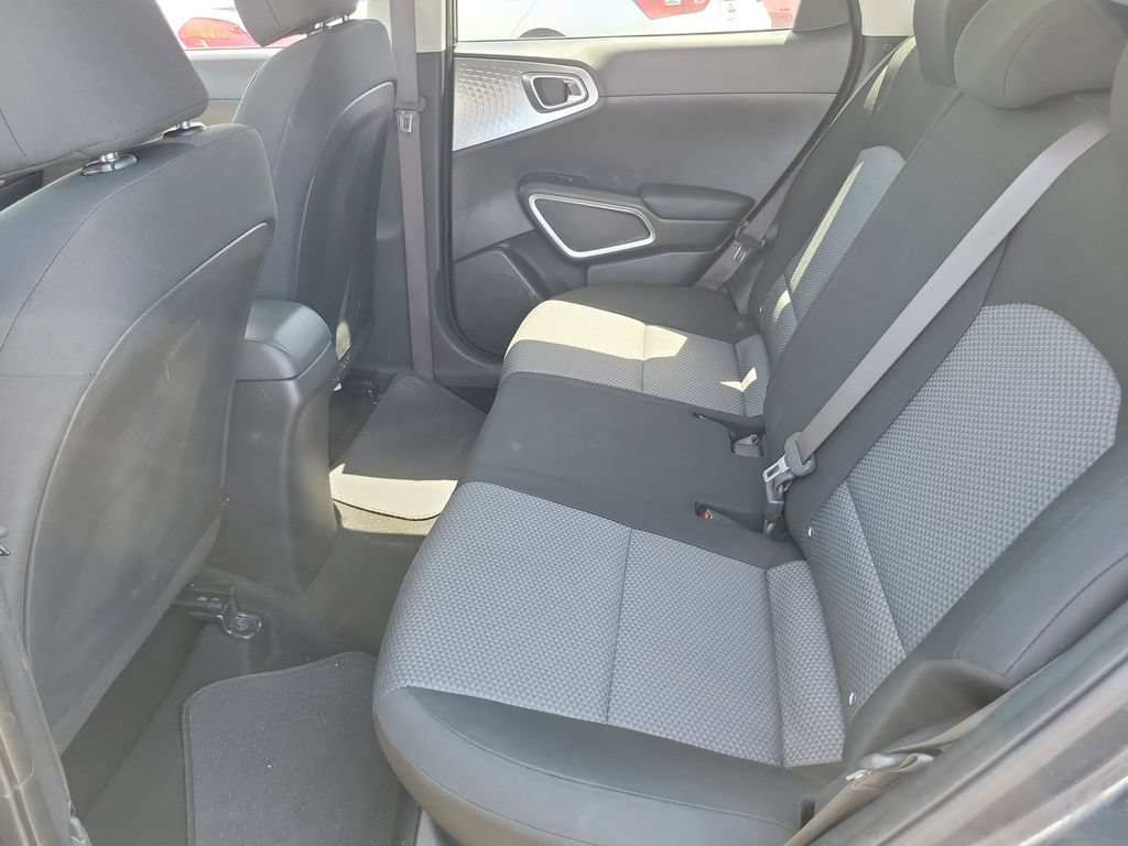 Used 2023 Kia Soul LX w/ Option Group 015 FWD image 11